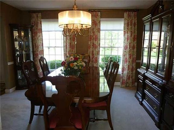 3rd image of 26693 Green Ville Dr