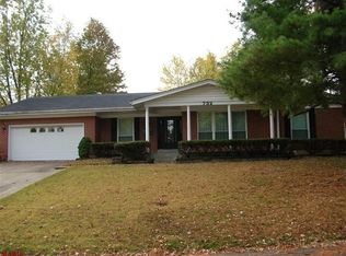 732 Montbrook Dr, O'Fallon, MO 63366