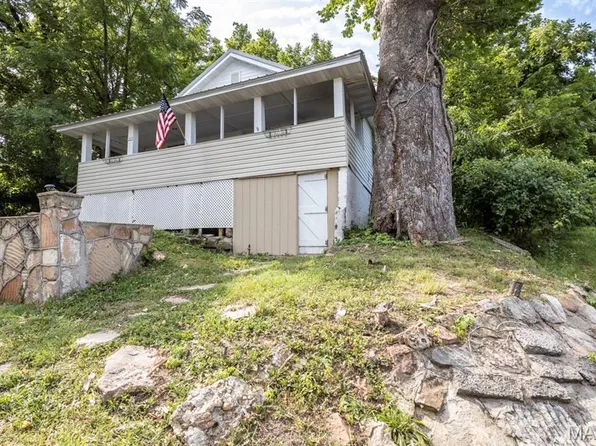 107 Bluff Cir, Waynesville, MO 65583