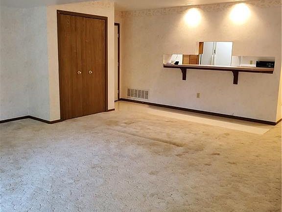 5th image of 8655 Scenicview Dr #E105