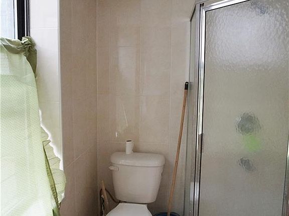 4th image of 6718 14th Ave APT 1R