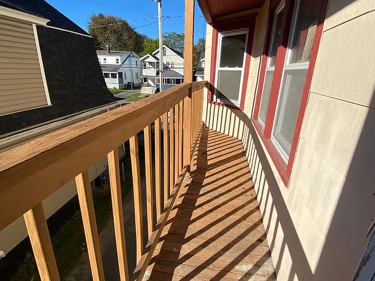 150 N Midler Ave #2 — Photo 2