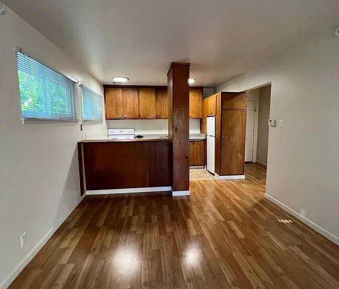 2255 Hearst — Photo 37