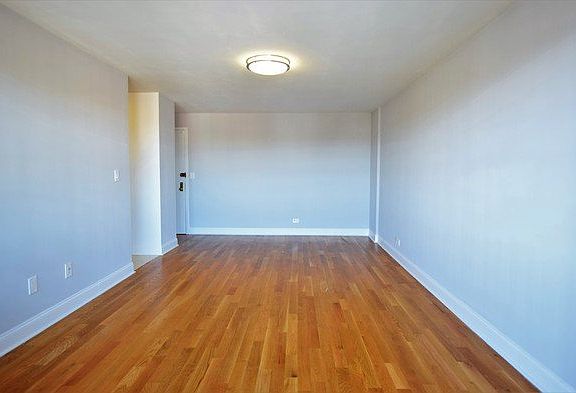 3rd image of 341 10th St #Zzz