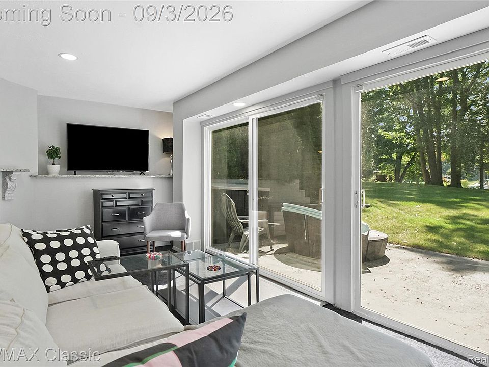 7514 Capri Dr, photo 18
