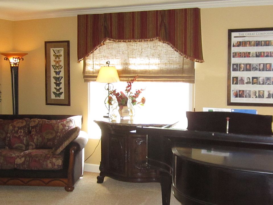 Elegant formal living room