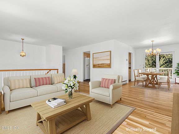 2nd image of 7 Brownhouse Rd