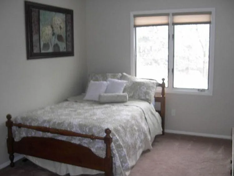 824 W Aaron Dr — Photo 31