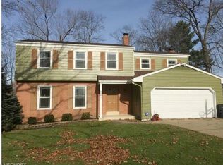 2541 Olentangy Dr, Akron, OH 44333