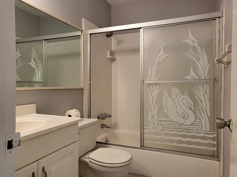 2721 Hidden Lake Blvd #C — Photo 12