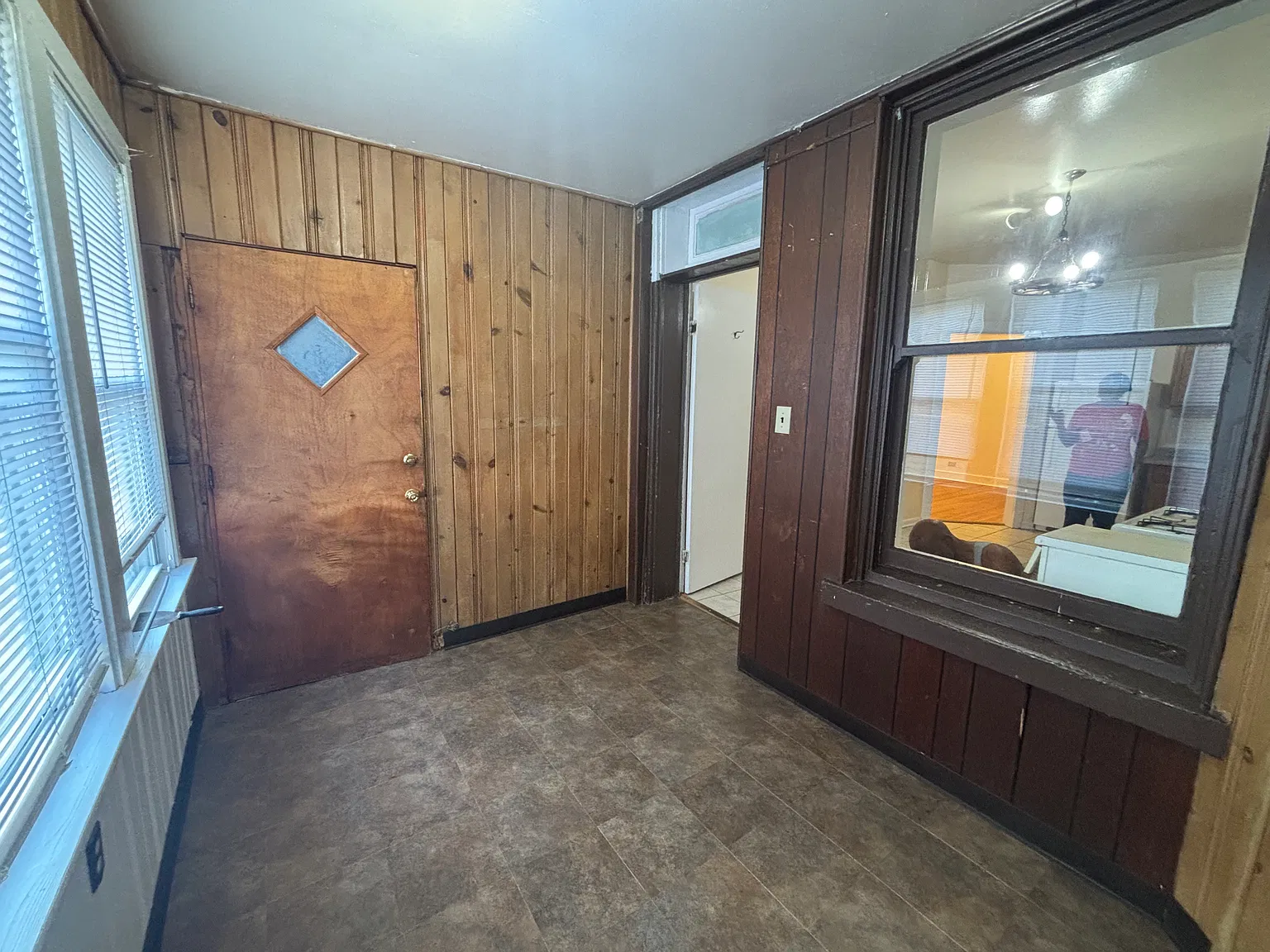 2 bed, 1200 sqft, $1,995 — Photo 4