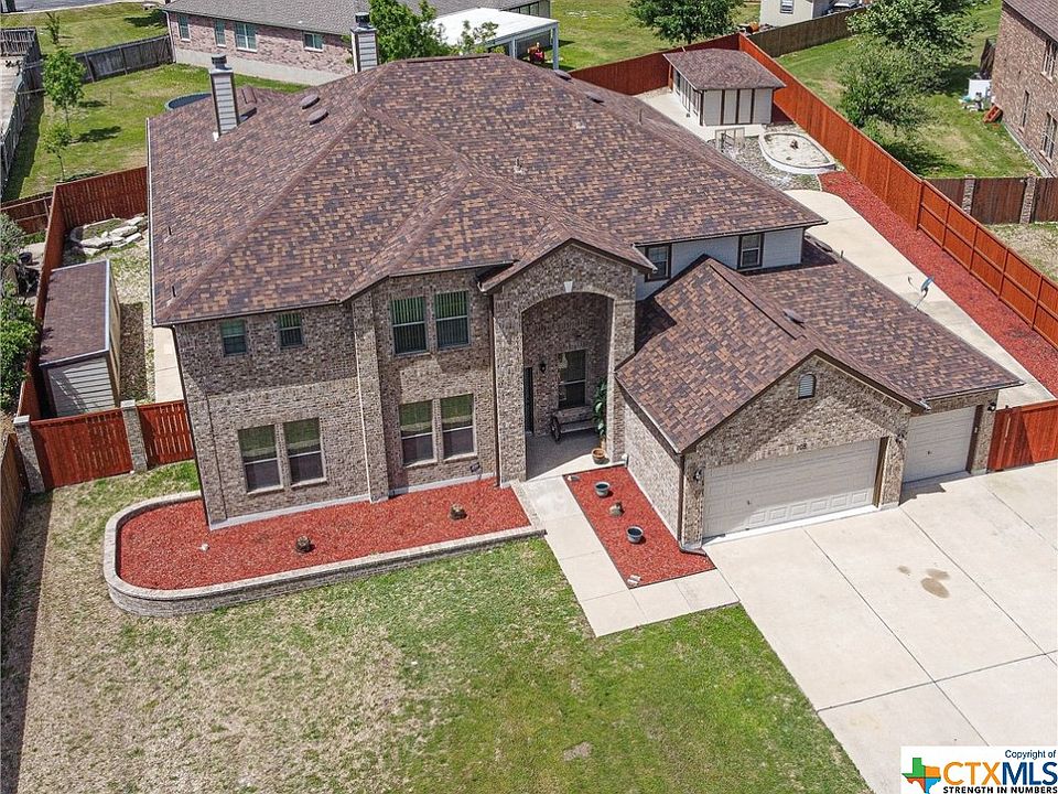 1st image of 105 Sultana Ct