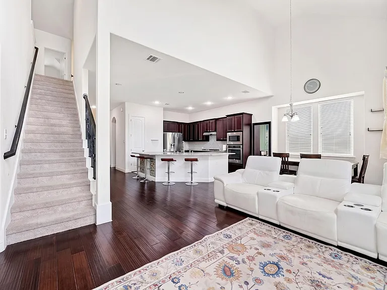 10323 Wedmore Dr — Photo 29