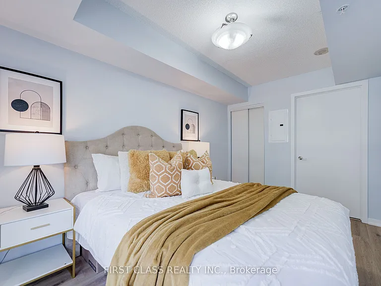 68 Abell St #527 — Photo 23