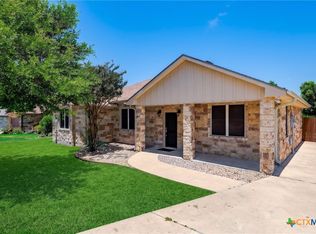 100 Magan Ln, Jarrell, TX 76537