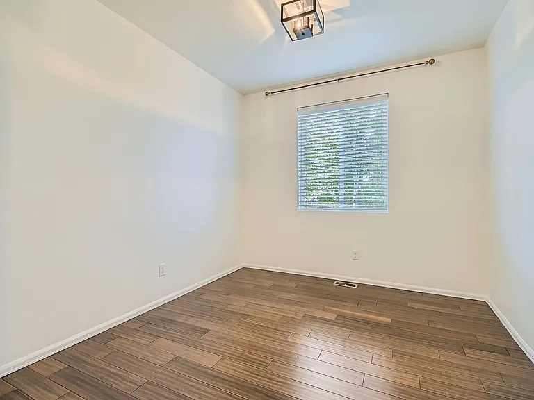 13000 Tamarac St — Photo 5