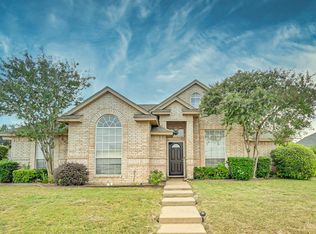501 Columbia Ave, Waxahachie, TX 75165
