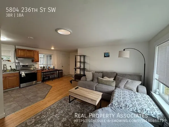 5804 236th St SW, Mountlake Terrace, WA 98043