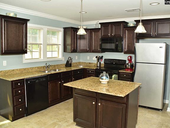 3rd image of 236 Allans Mill Dr