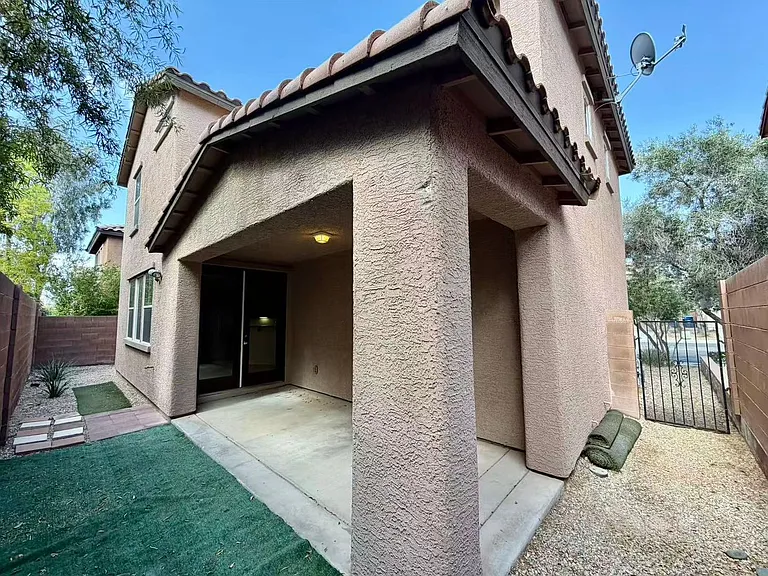11183 Ranch Valley St — Photo 18