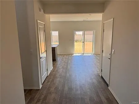 4 bed, 2239 sqft, $3,750 — Photo 3