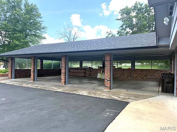 5th image of 26541 Lake Shore Dr