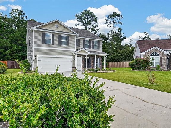 2nd image of 13 Rolling Springs Ln