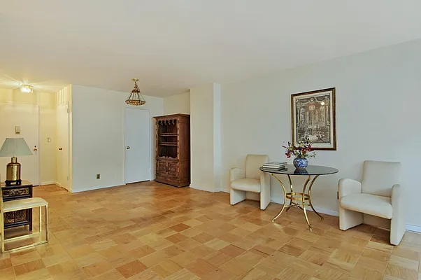 Sold by Corcoran | media 28