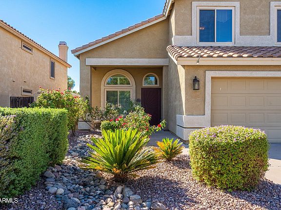 3rd image of 7213 W BLACKHAWK Drive