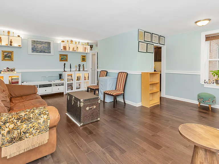 66-37 Yellowstone Blvd #3D — Photo 3