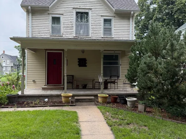 403 S Way Ave, Sutton, NE 68979