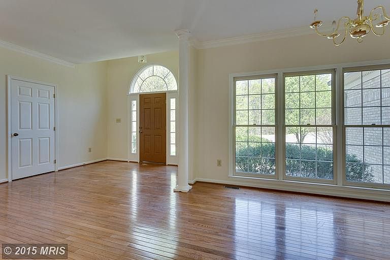 6495 Apple Tree Ct, Manassas, VA 20112 Zillow