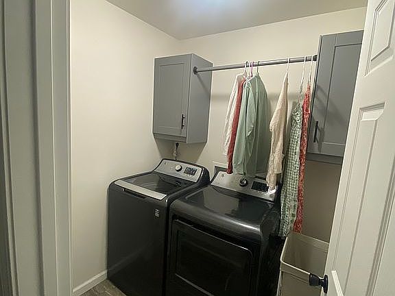 5th image of 3109 E Cherry St