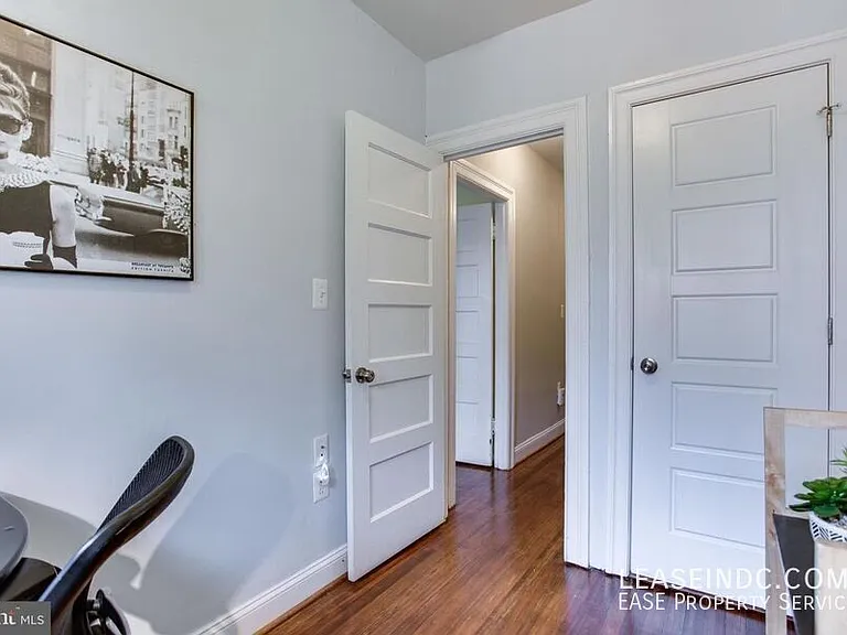 1414 Oak St NW — Photo 27