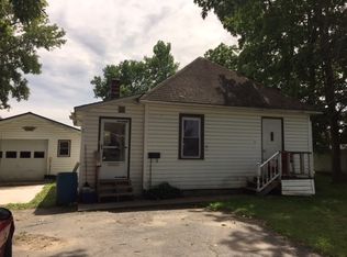 2 Ripley St, Massena, NY 13662