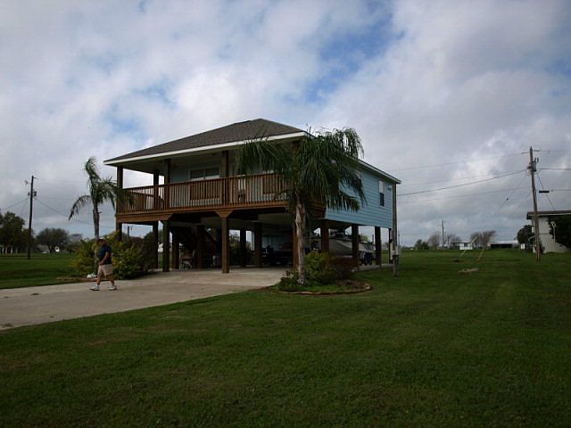 1st image of 2479 W Bayshore Dr