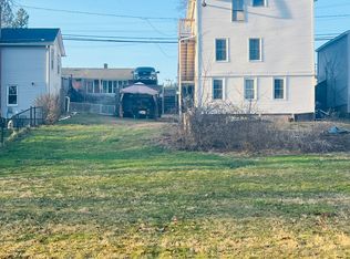 7-11 Packerville Rd, Plainfield, CT 06374