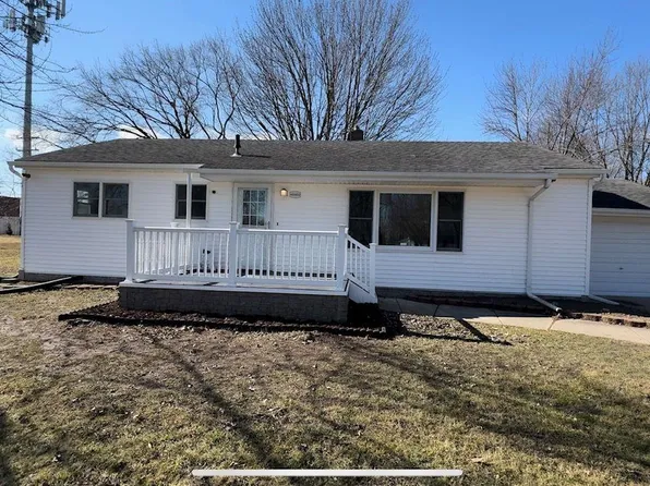 48460 Forbes Dr, Chesterfield, MI 48047
