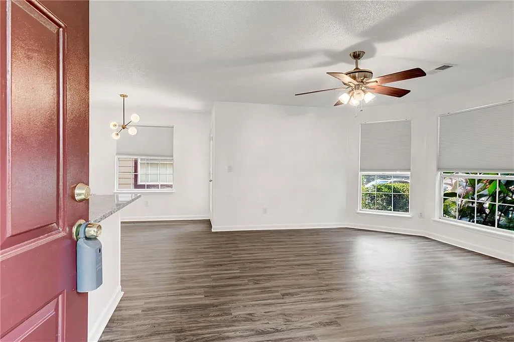 2 bed, 2.0 bath, 880 sqft, $1,650 — Photo 3