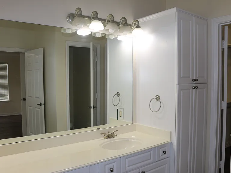 629 Park Place Dr — Photo 15
