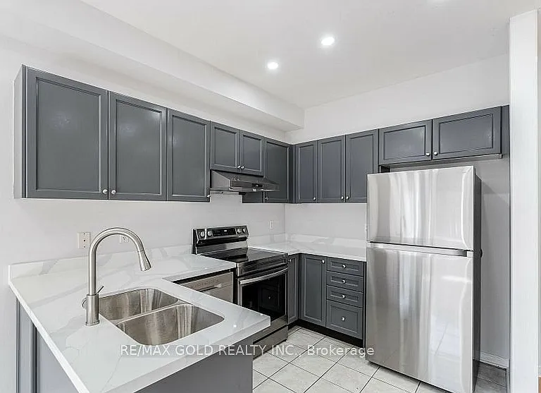 69 Portrush Trl — Photo 10