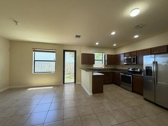 23765 SW 118th Ave — Photo 5