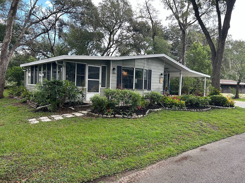 1st image of 215 Holly Dr