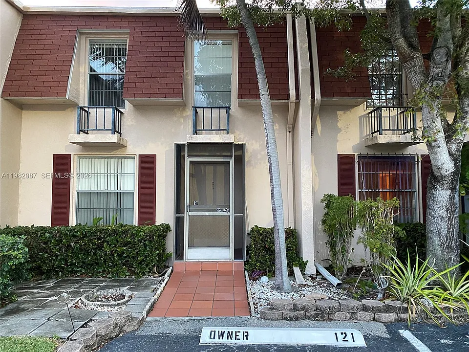 1951 Atlantic Shores Blvd #20