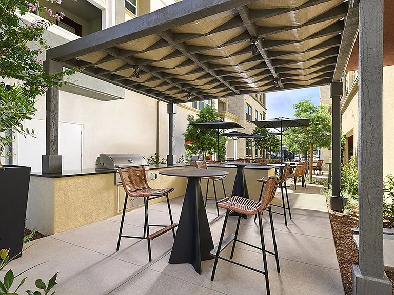 Citron Apartment Homes — Photo 16