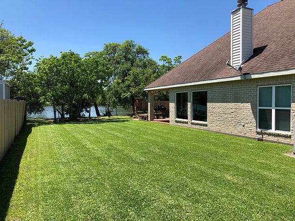 3rd image of 1081 Kelsey Ln