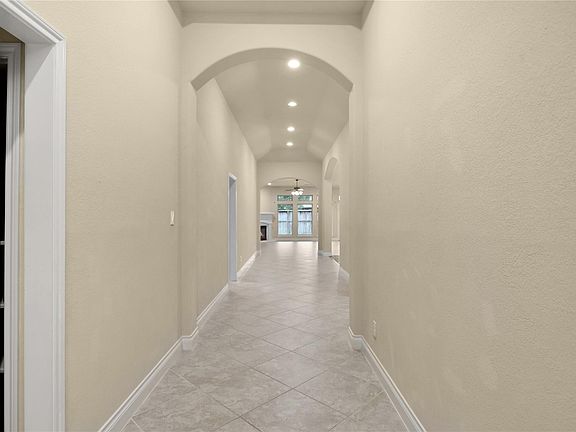 4th image of 6707 Miller Shadow Ln