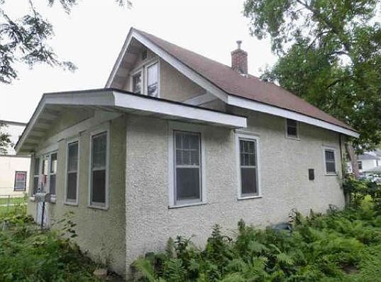 3rd image of 4120 38th Ave S