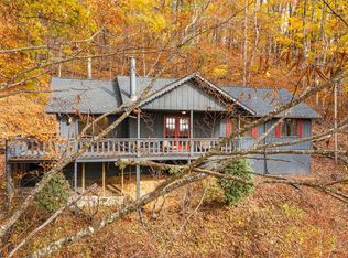 417 El Miner Dr, Mars Hill, NC 28754