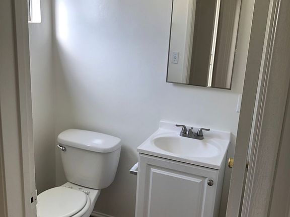 5th image of 9622 Laurel St #96222